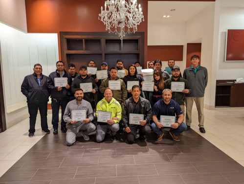 D.I.G.M. en Espanol trainees with certificates